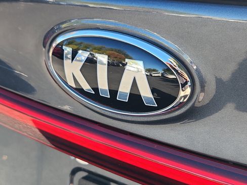 Used 2020 Kia Forte GT image 27