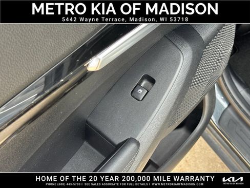 Used 2024 Kia Seltos S AWD/4WD image 26