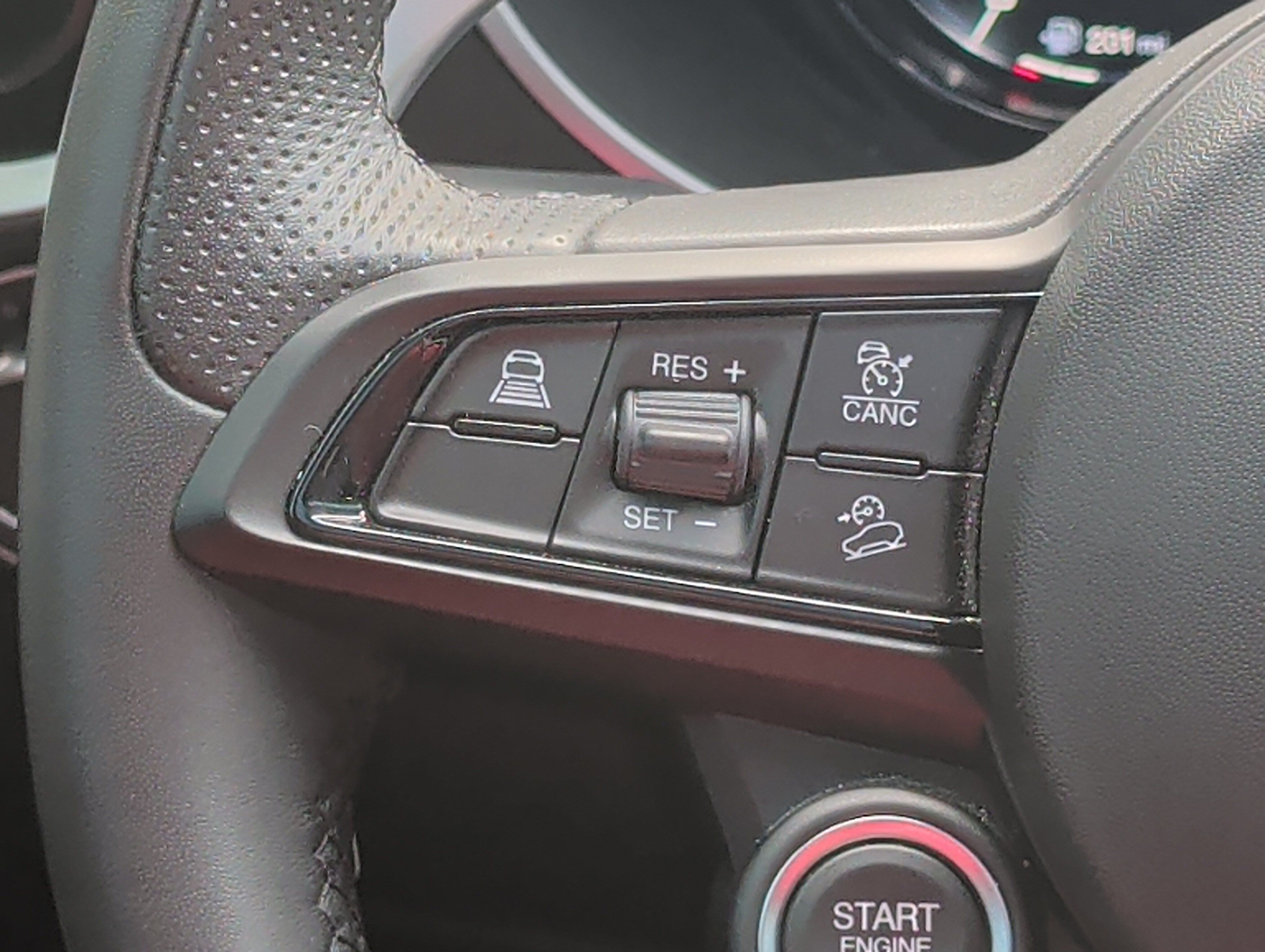 Used 2024 Alfa Romeo Stelvio Veloce AWD/4WD image 28