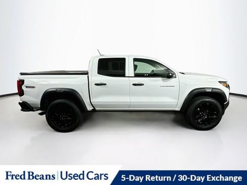 Used 2024 Chevrolet Colorado Trail Boss w/ Technology Package AWD/4WD image 11