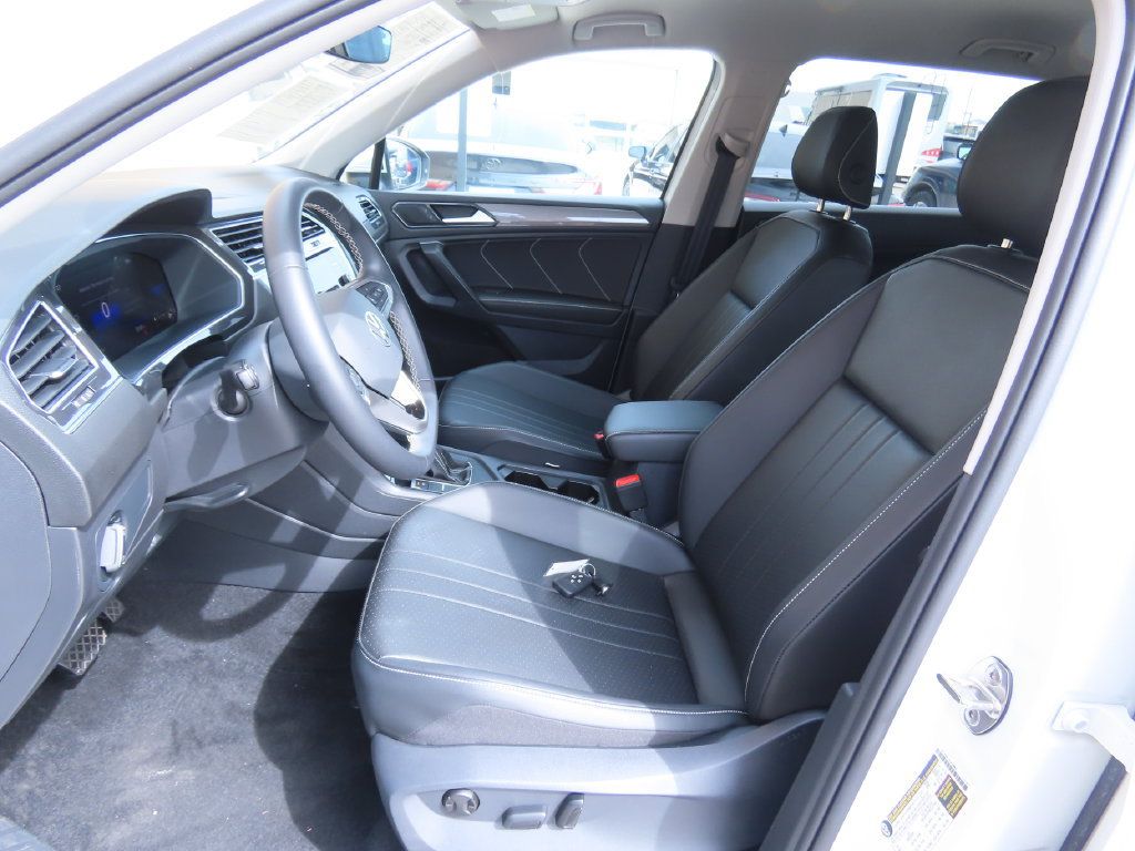 Used 2023 Volkswagen Tiguan SE FWD image 10