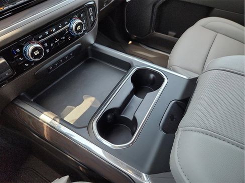 New 2025 GMC Sierra 2500 SLT w/ Texas SLT Premium Package image 25