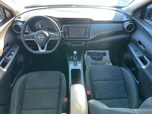 Used 2021 Nissan Kicks SV image 11