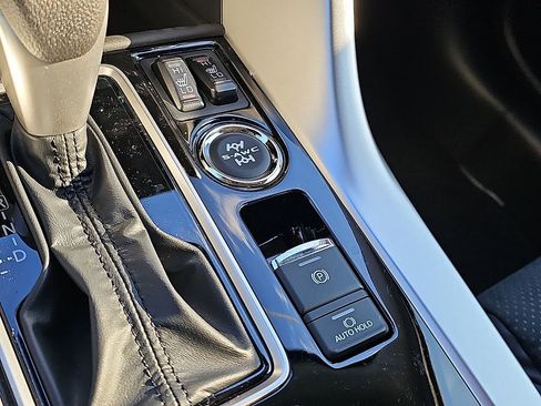 New 2026 Mitsubishi Eclipse Cross SE image 15