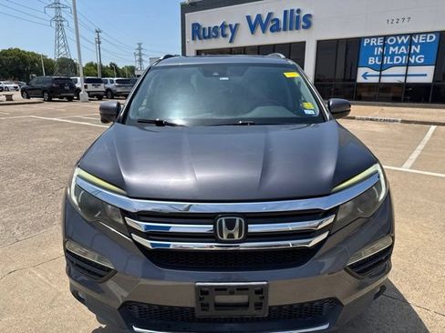 Used 2017 Honda Pilot Touring image 5