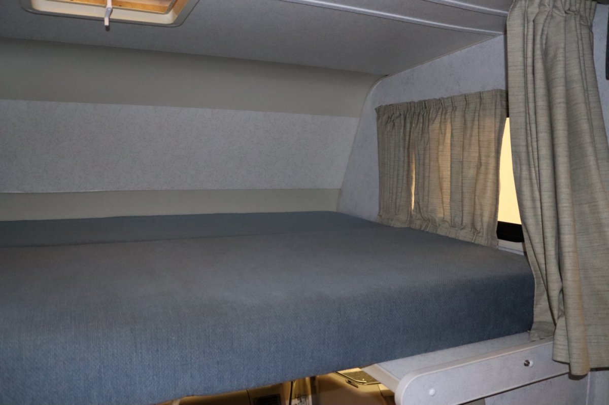 Used 2002 Volkswagen Eurovan FWD image 37