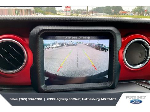 Used 2018 Jeep Wrangler Unlimited Rubicon AWD/4WD image 15