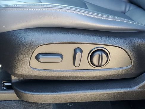 Used 2023 Buick Enclave Essence w/ Trailering Package, 5000 lbs. AWD/4WD image 6