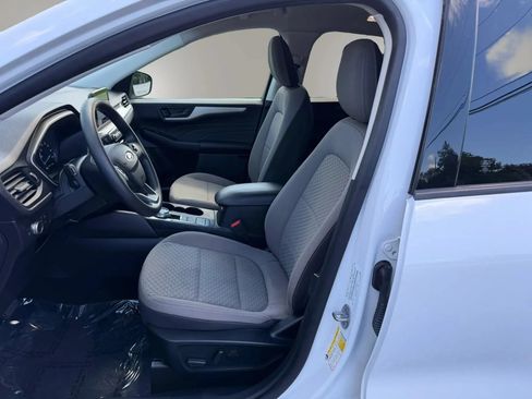 Used 2022 Ford Escape SE AWD/4WD image 2