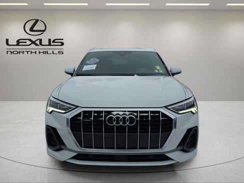 Used 2020 Audi Q3 2.0T Premium Plus image 2