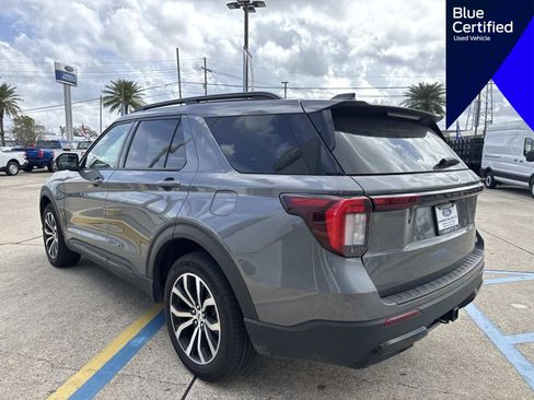 Certified 2025 Ford Explorer ST-Line AWD/4WD image 8