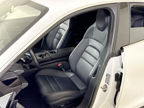 Used 2023 Porsche Taycan 4S image 12