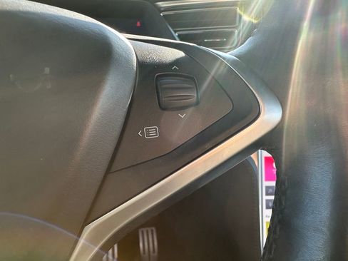 Used 2016 Tesla Model X P90D image 17