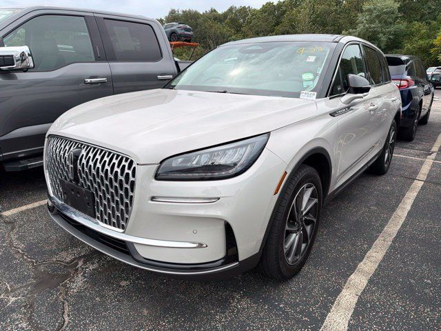 Used 2023 Lincoln Corsair AWD w/ Equipment Group 101A image 3