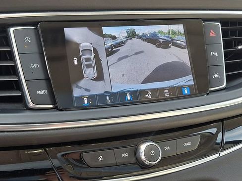 Used 2023 Buick Enclave Avenir w/ Avenir Technology Package AWD/4WD image 20