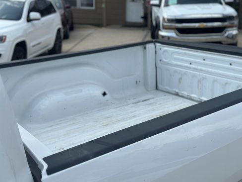 Used 2010 Dodge Ram 1500 Truck SLT RWD image 9