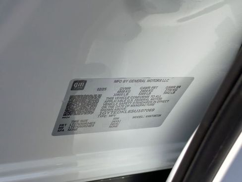 New 2025 Cadillac Escalade IQ Luxury 2 image 35