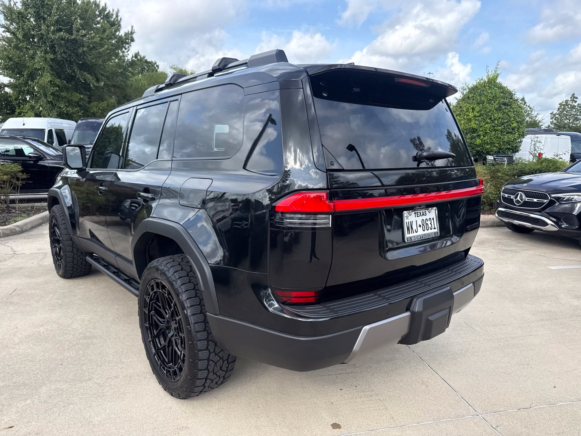 Used 2024 Lexus GX 550 AWD/4WD image 6