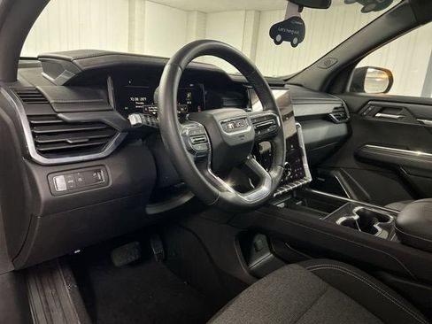 Certified 2025 GMC Acadia Elevation image 10