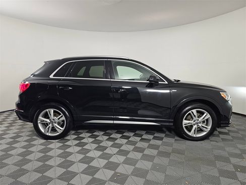 Used 2020 Audi Q3 2.0T Premium Plus w/ Premium Plus Package image 8