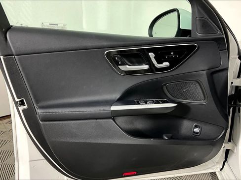 Used 2022 Mercedes-Benz C 300 Sedan image 21