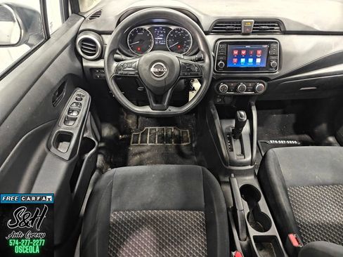 Used 2023 Nissan Versa S FWD image 4