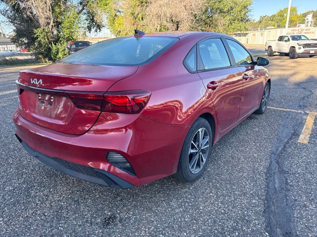 Used 2023 Kia Forte LXS FWD image 4