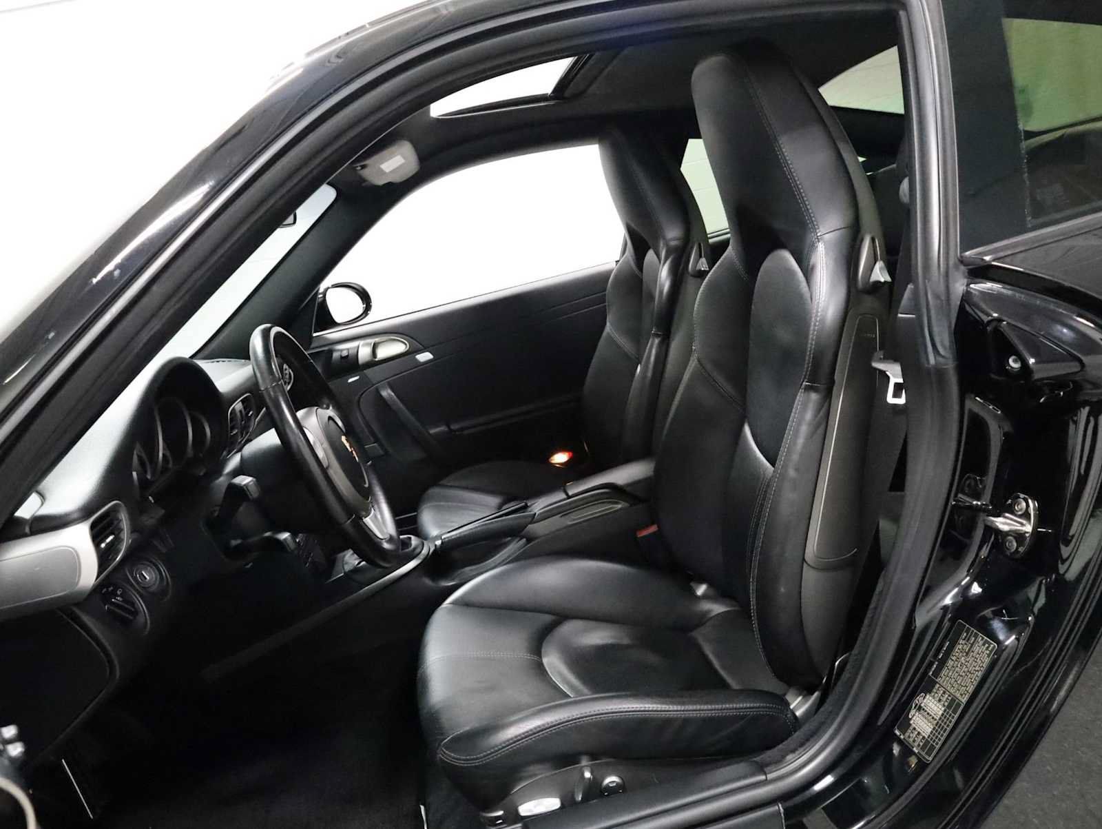 Used 2005 Porsche 911 Carrera S RWD image 5