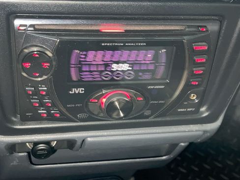 Used 1995 Toyota Tacoma SR5 AWD/4WD image 16