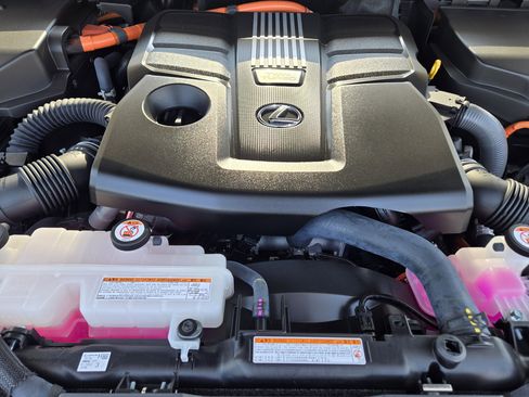 New 2025 Lexus LX 700h Luxury w/ Appearance Package image 22