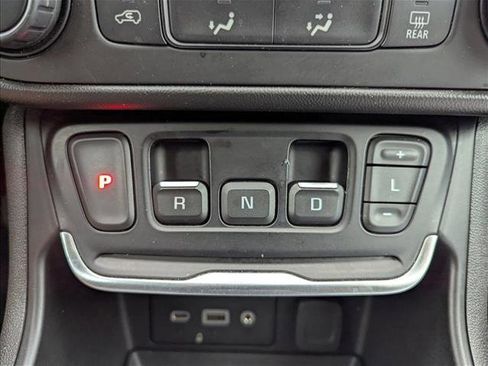 Used 2020 GMC Terrain SLE image 14
