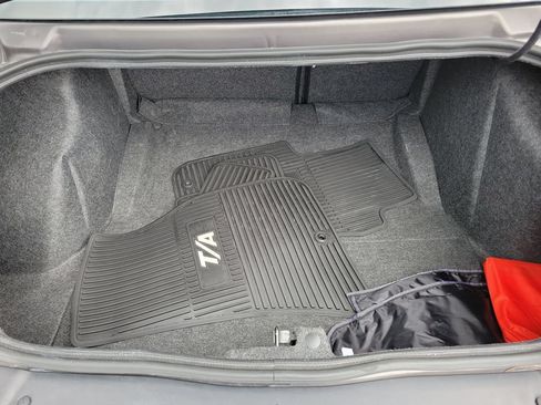 Used 2022 Dodge Challenger R/T Scat Pack RWD image 8