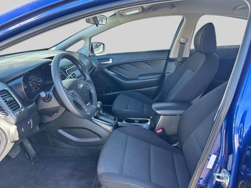 Used 2018 Kia Forte LX image 10
