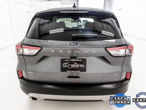 Used 2021 Ford Escape SE image 6