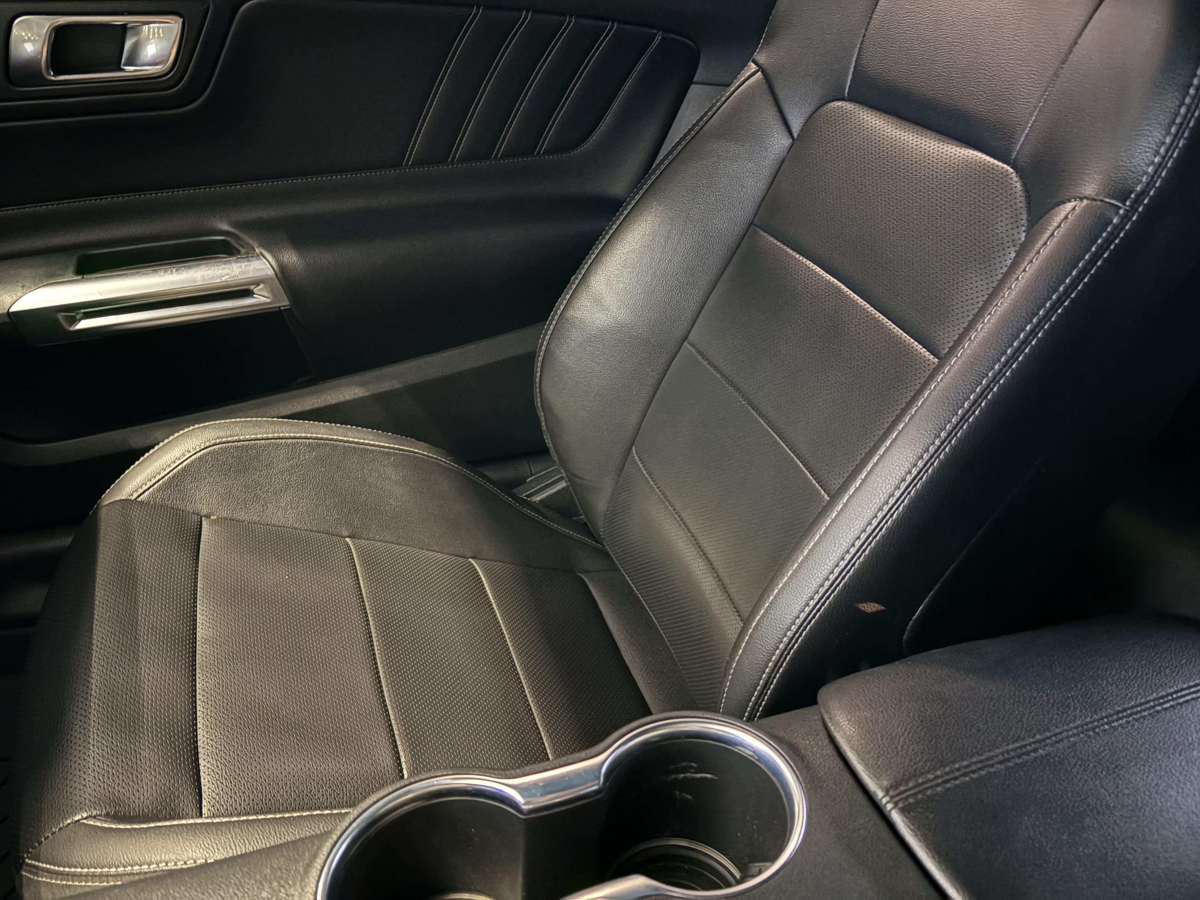 Used 2023 Ford Mustang Premium RWD image 25