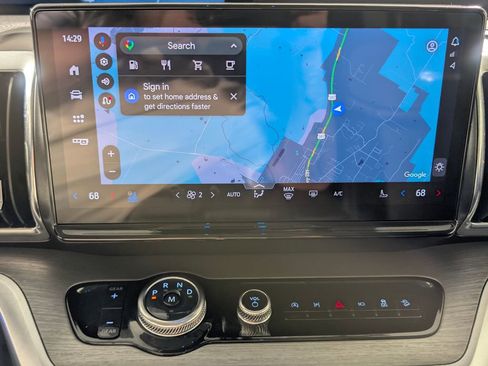 Certified 2025 Ford Expedition Platinum image 11