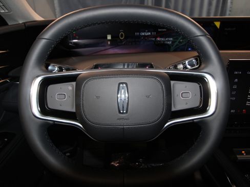 New 2026 Lincoln Nautilus Reserve w/ Jet Appearance Package image 11