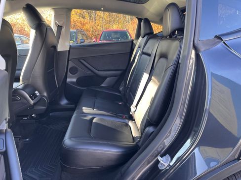 Used 2024 Tesla Model Y Long Range image 14