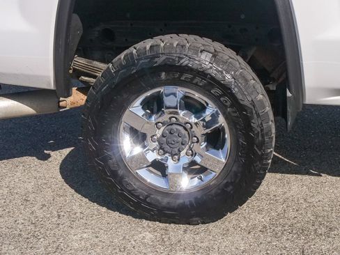 Used 2016 GMC Sierra 2500 SLE w/ SLE Preferred Package AWD/4WD image 6