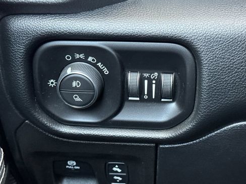 Used 2021 RAM 1500 Laramie w/ Sport Appearance Package AWD/4WD image 30
