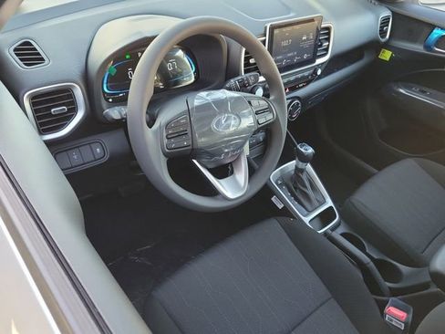 New 2026 Hyundai Venue SE image 6