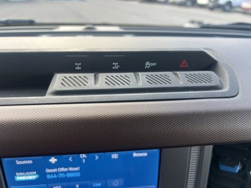 Used 2023 Ford Bronco Outer Banks image 25