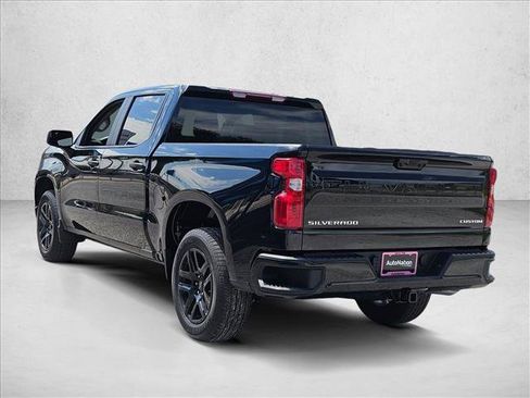 New 2026 Chevrolet Silverado 1500 Custom RWD image 9