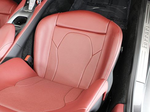 Certified 2022 Ferrari Portofino M RWD image 29