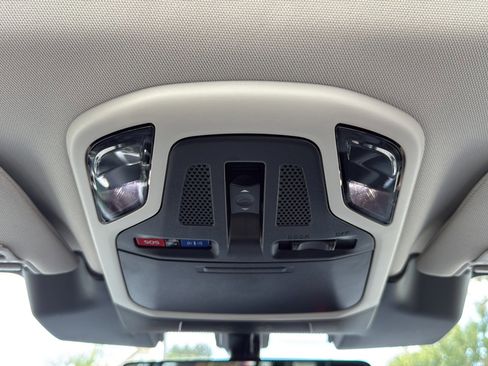 Used 2025 Subaru Outback Limited image 30