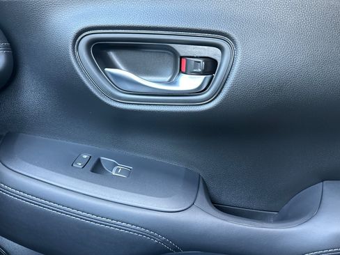New 2027 Honda HR-V EX-L image 17