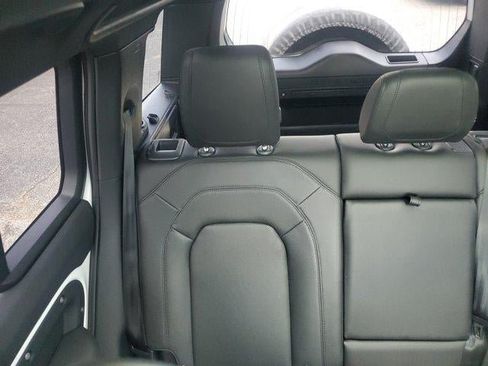 Used 2024 Land Rover Defender 110 S AWD/4WD image 8