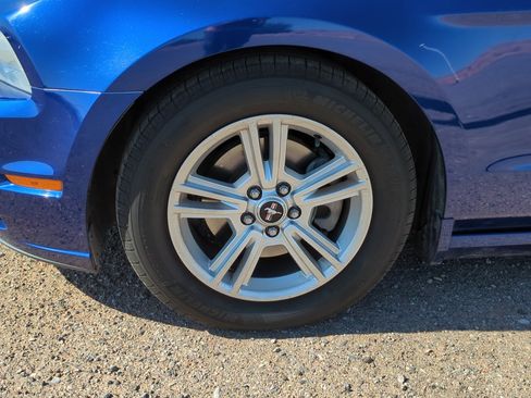 Used 2014 Ford Mustang Coupe w/ Equipment Group 102A RWD image 10