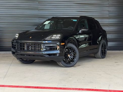 New 2026 Porsche Cayenne AWD/4WD image 32