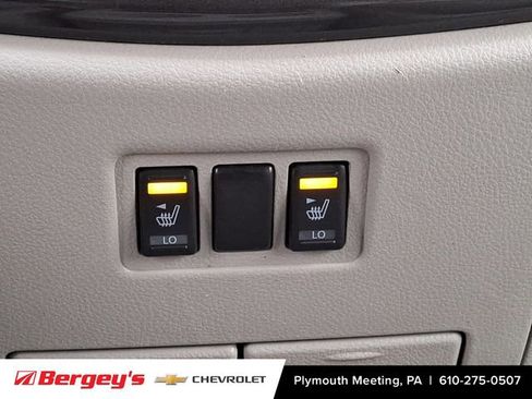 Used 2014 Nissan Quest SL image 27